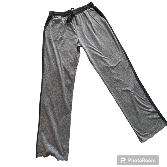 Simple by Suzanne Betro. Gray trousers NWT - Picture 2 of 10